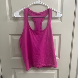 pink lulu tank perfect condition!!